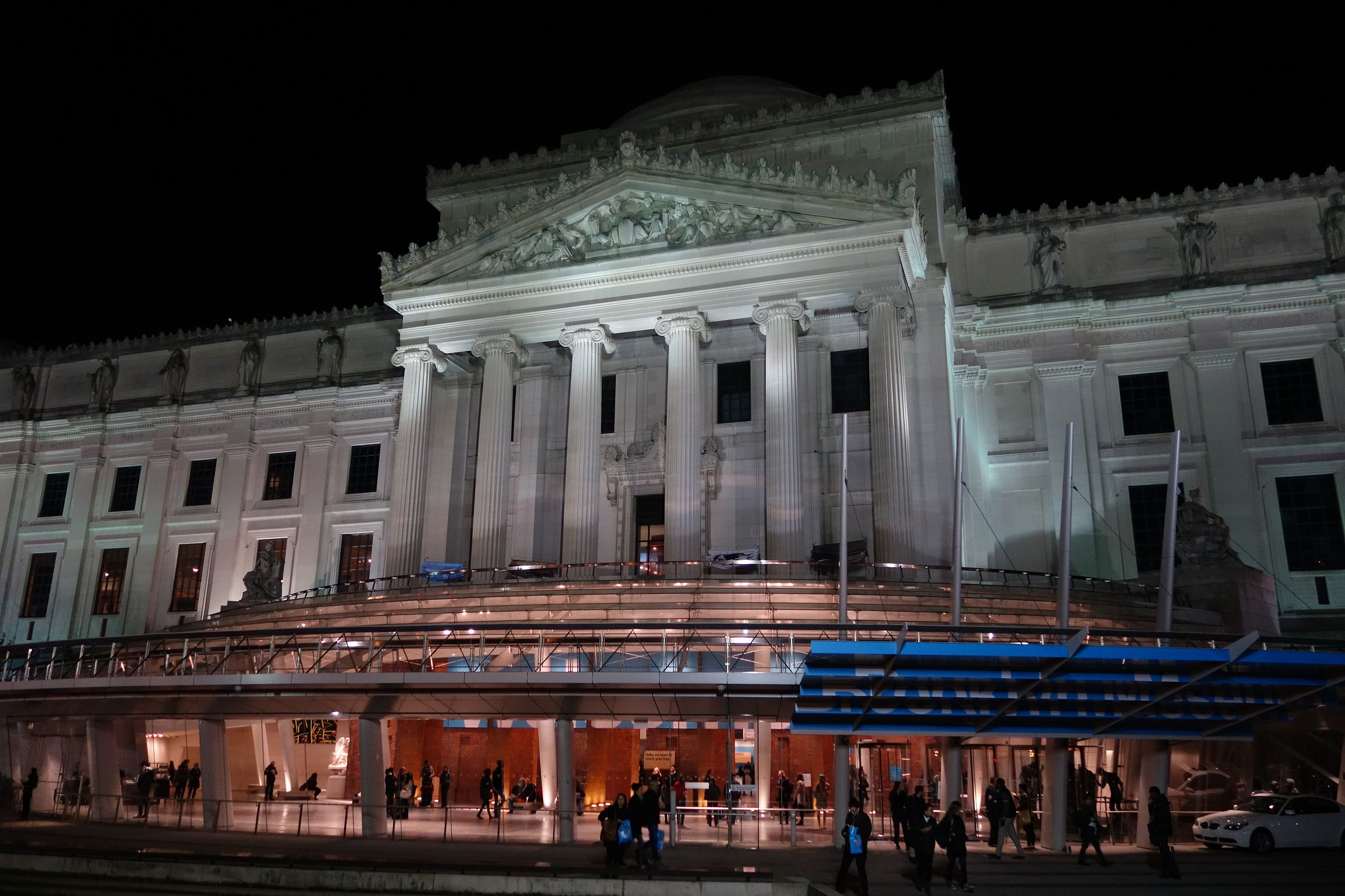View of the Brooklyn Museum at Night
