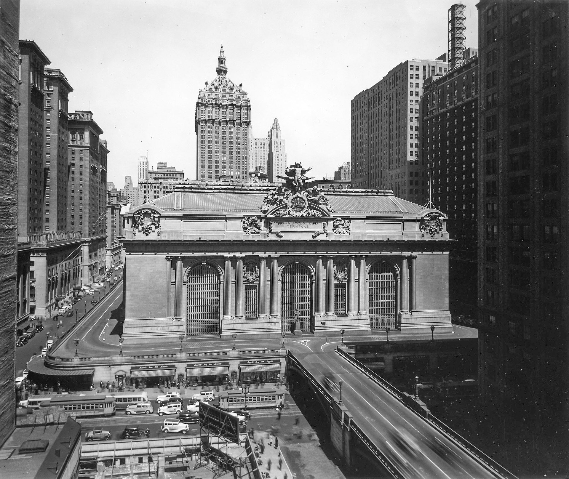 The New York Grand Central Terminal 1944