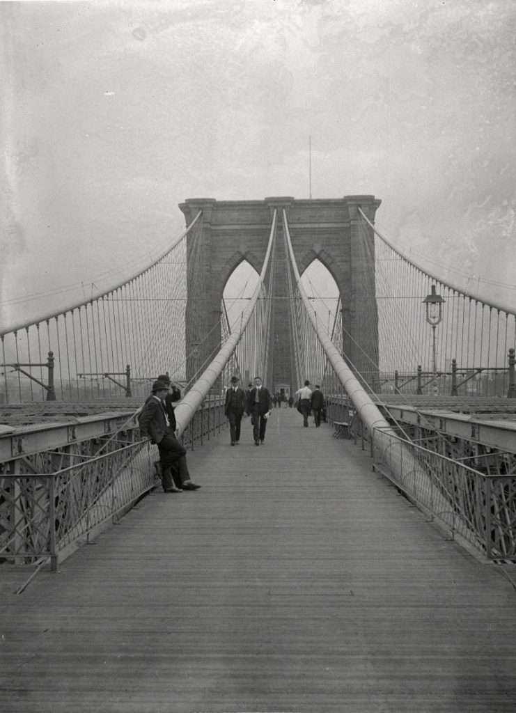 picture of Brooklyn Bridge from the East, captured in 1899