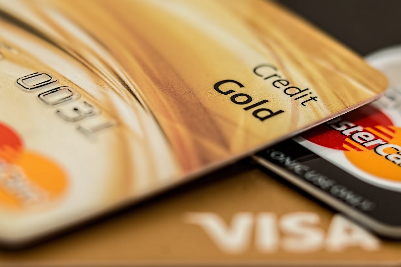 The Art of the Kredittkort: How to Properly Handle Credit Cards