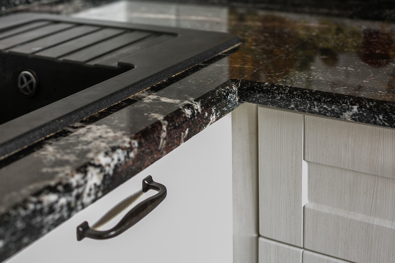 4 Tips To Help You Find The Top Quality Granite Countertop Fabricator