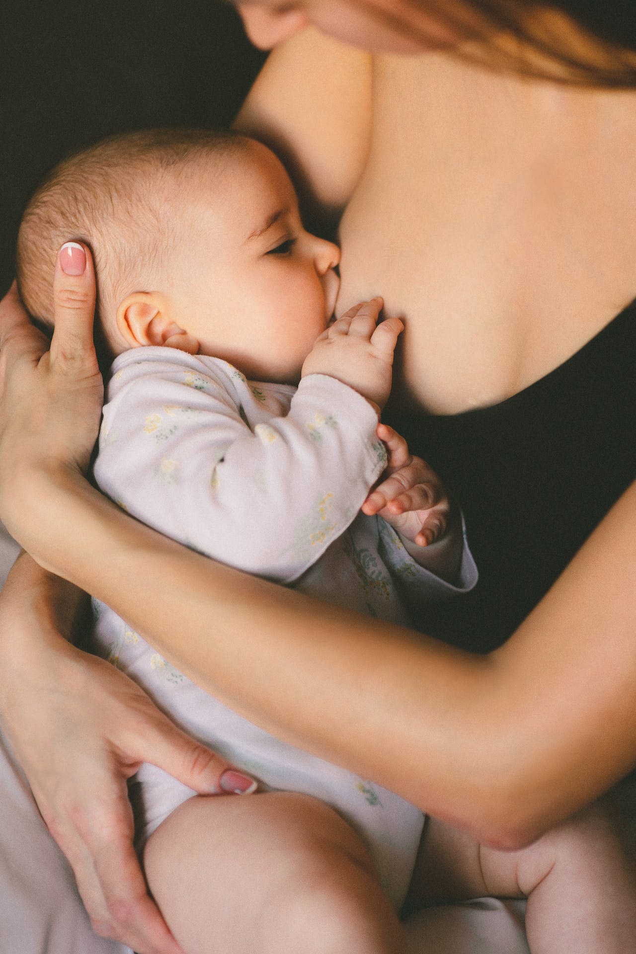 Why Should A New Mother Never Wait to Call a Lactation Expert?