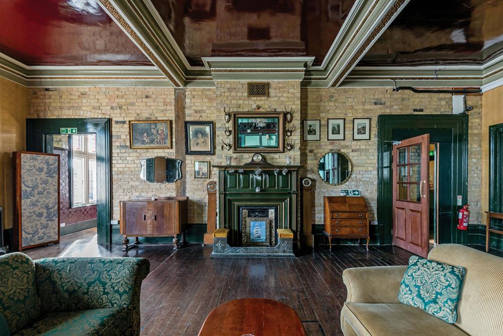 Vintage Living Room Design