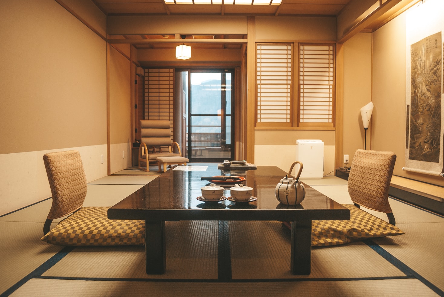 Bringing Minimalistic Sophistication to Home with Japanese Interior Ideas