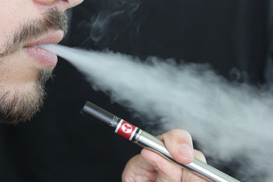 Rules for Vaping Indoors - What Vape Enthusiasts Should Know