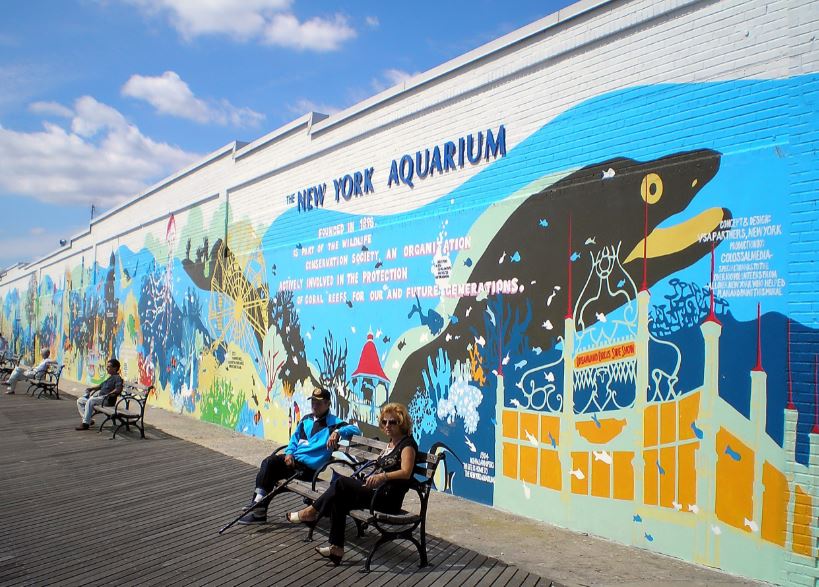 New York Aquarium wall mural