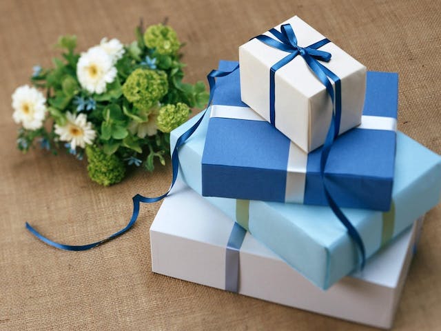 A handy guide on getting personalized gifts in any festive season