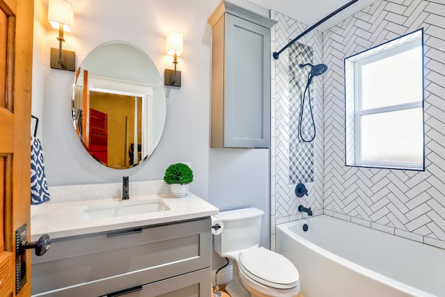 7 Easy Ways to Make Your Small Bathroom Look Bigger