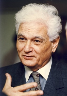 Jacques Derrida Coined the term decontructivism