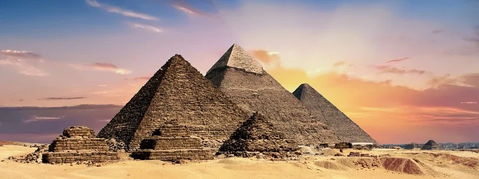 Learn the Rich History of Egyptian Pyramids