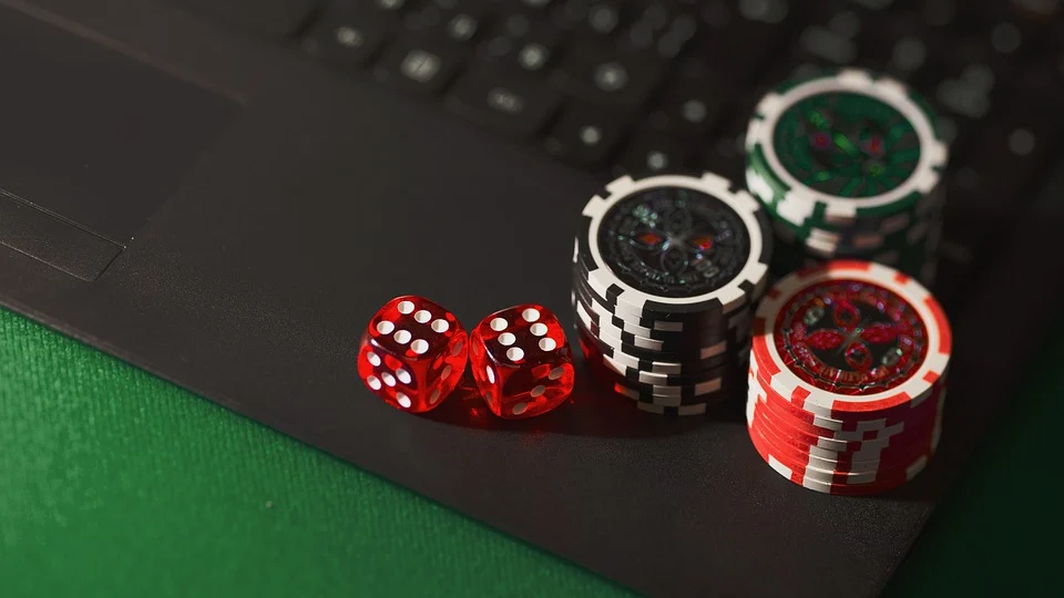 What do we see in online casinos