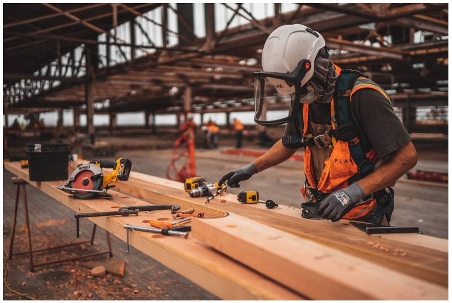 6 Safety Precautions for Common Construction Risks