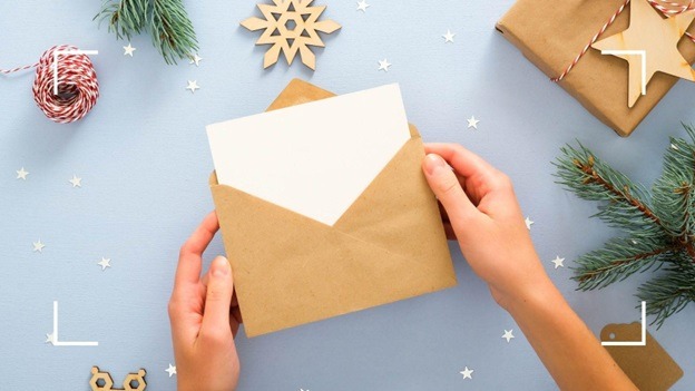 When Should You Give Christmas Cards