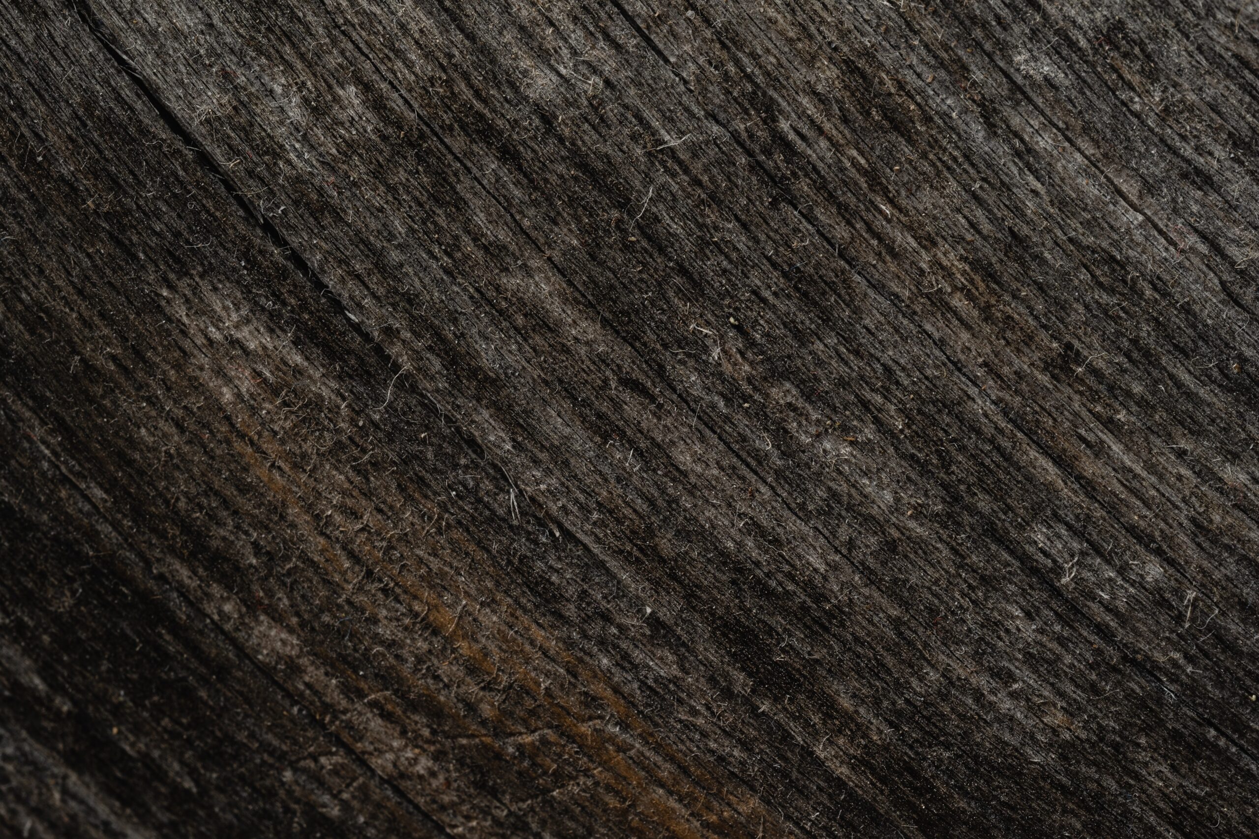 7 Advantages of Choosing Black Exterior Wood Stain for Your Home