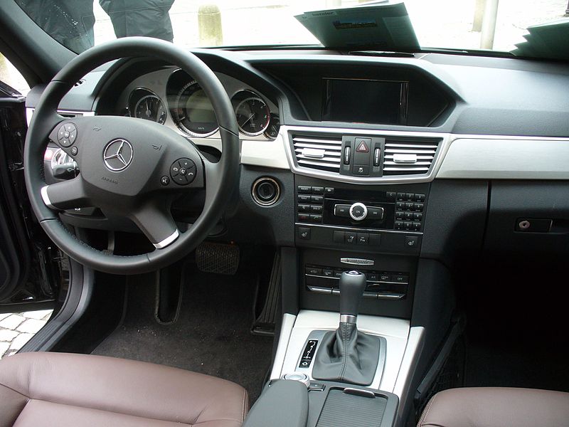 Mercedez benz model with 7G tronic