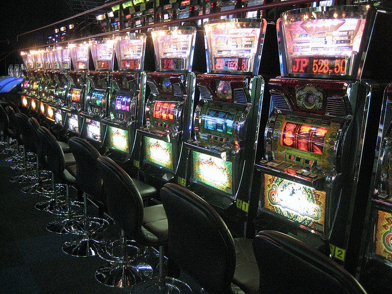Progressive Jackpots Chasing Life-Changing Wins in Online Slots